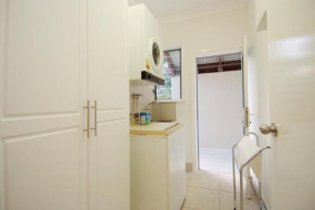 Отель 67 Casuarina Beachhouse  Холлоуэйс Бич
